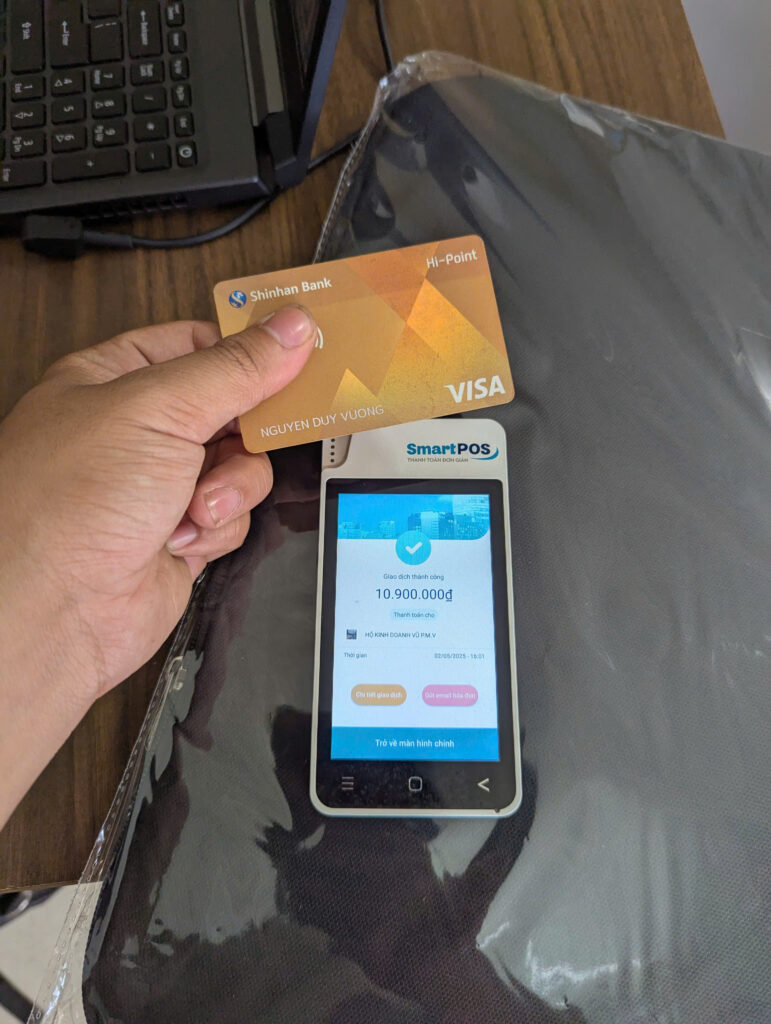 laptop trả góp dĩ an