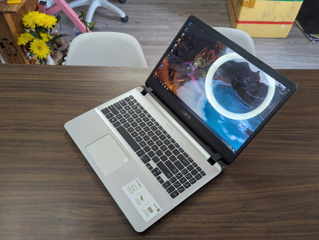 laptop cũ thuận giao