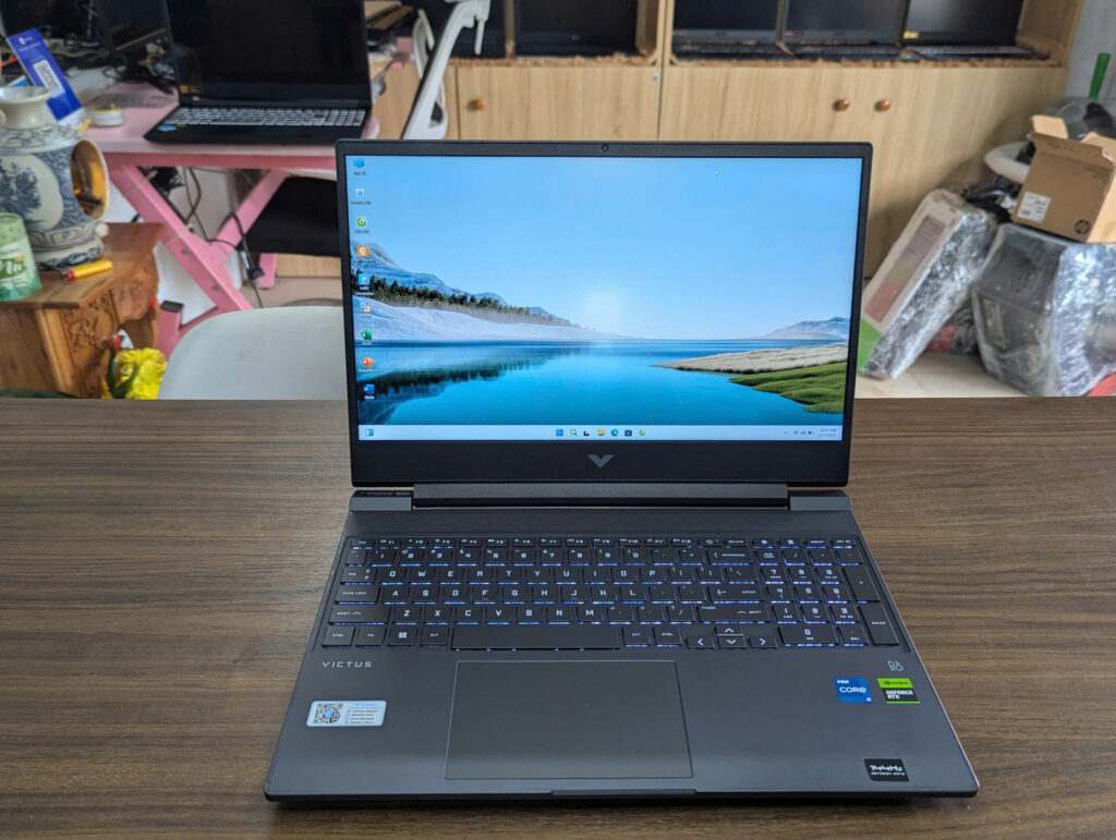 Mua laptop cũ Dĩ An