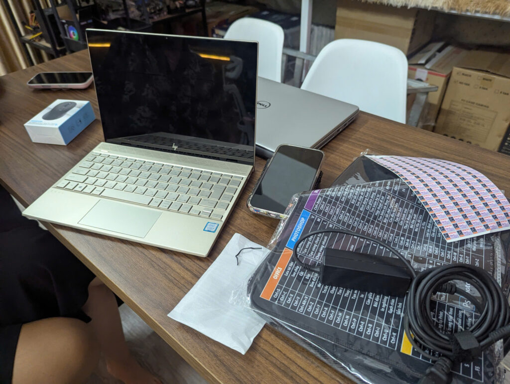 mua laptop cũ dĩ an